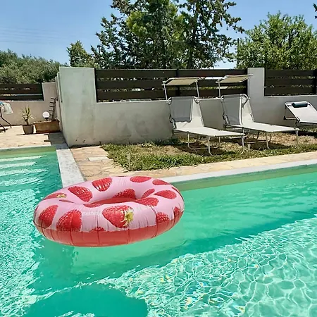 Ferienhaus Oasis By The Pool Nea Kallikrateia