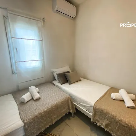 Holiday home Oasis By The Pool *