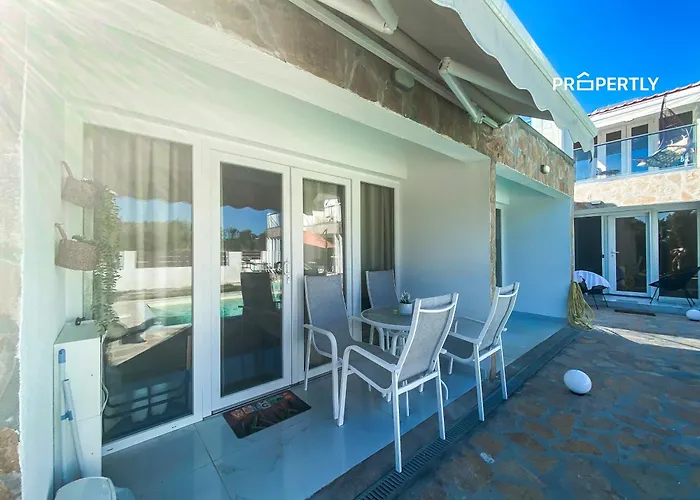 度假居 Oasis By The Pool